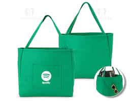 Descubra a praticidade e a durabilidade desta bolsa espaçosa e versátil! Com um design funcional, ela oferece — interno e externo — para organizar tudo com mais facilidade. Feita de lona e resistente à água, é ideal para qualquer ocasião. Suas alças são reforçadas com costura interna, garantindo segurança e conforto no transporte. E para uma organização impecável, o fundo removível mantém a estrutura firme, proporcionando mais estabilidade e facilitando o acesso aos seus itens essenciais.