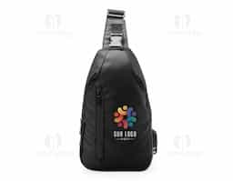 Esta mochila é a combinação perfeita de estilo e funcionalidade. Feita em couro sintético resistente à água, ela oferece durabilidade e proteção. Possui dois compartimentos bem planejados: o compartimento frontal garante acesso rápido aos itens do dia a dia, enquanto o bolso com fechamento de fivela adiciona segurança extra. Já o compartimento principal conta com um bolso interno, perfeito para manter tudo organizado. Com alças ajustáveis em nylon e mosquetão que facilita alternar os lados, ela se adapta ao seu estilo de uso. Além disso, vem equipada com entrada USB, proporcionando praticidade para carregar seus dispositivos em movimento. Ideal para quem busca funcionalidade sem abrir mão de um design moderno.