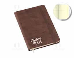 Caderneta tipo moleskine com 80 folhas sem pauta, ideal para anotações, esboços e registros do dia a dia. Compacta e prática, oferece versatilidade para diferentes usos. Um brinde corporativo funcional e elegante, perfeito para acompanhar reuniões, estudos ou momentos de inspiração.