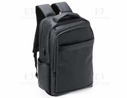 Mochila de 21L em couro sintético, com 4 compartimentos, espaço p/ notebook 15,6", USB, antifurto, engate p/ malas e alças acolchoadas. Conforto e estilo no dia a dia corporativo!

Se quiser uma versão com outro foco (mais técnica, mais criativa, mais comercial), posso adaptar também!