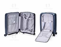 Mala de bordo com capacidade de 43 litros, fabricada em plástico rígido (casca dura) para maior durabilidade e proteção. Possui cadeado numérico embutido, garantindo mais segurança para a bagagem. Conta com compartimentos internos práticos, incluindo bolso telado para itens pequenos ou delicados e cinta compressora para manter as roupas organizadas. Equipada com duas alças de mãos e puxador retrátil com ajuste de altura, proporcionando conforto durante o transporte. As quatro rodinhas 360° oferecem mobilidade fácil e suave em qualquer direção. Inclui placa para personalização, tornando a mala única e exclusiva. Ideal para viagens curtas, atende aos padrões de bagagem de cabine.