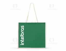 Sacola ecológica de juta, resistente e sustentável, com alças costuradas internamente para maior durabilidade. Ideal para compras e uso diário.