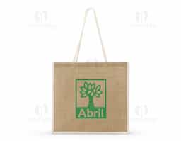 Sacola ecológica de juta, resistente e sustentável, com alças costuradas internamente para maior durabilidade. Ideal para compras e uso diário.