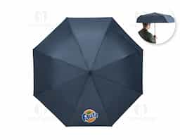 Guarda-chuva em poliéster 100% reciclado 190T pongee, com varetas em fibra de vidro e pega em PP. O guarda-chuva, dobrável em 3 secções, tem abertura automática e é à prova de vento.