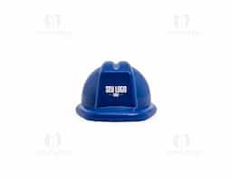 : Para quem é fã de segurança no trabalho, este é o chaveiro perfeito. Feito de material plástico resistente, este chaveiro é leve, tornando-o fácil de transportar para onde quer que você vá. É o chaveiro que engenheiros civis, arquitetos, seguranças de trabalho e etc, irão adorar.