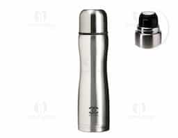 Garrafa térmica de 700ml, fabricada em inox 304, com tampa rosqueável de inox que também pode ser usada como copo. A tampa interna em plástico resistente permite abertura e fechamento com um clique. Seu design robusto e todo em inox trazem modernidade e praticidade, mantendo suas bebidas na temperatura ideal.