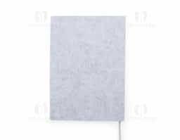Confira a sofisticação e o conforto deste caderno em feltro, feito para tornar as anotações ainda mais eficientes assim que as ideias surgem. Com 96 folhas pautadas e uma fita de cetim para marcar páginas favoritas, ele é ideal para organizar ideias, compromissos e inspirações.