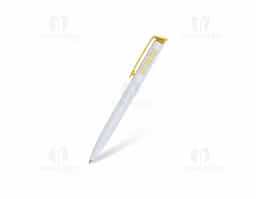 Caneta plástica com carga esferográfica azul, ideal para uma escrita suave e contínua. Seu acionamento por clique proporciona praticidade e rapidez no uso diário. Leve e ergonômica, garante conforto ao escrever, sendo perfeita para anotações, estudos e trabalho. Com design moderno e funcional, é uma excelente opção para uso pessoal ou como brinde promocional, unindo estilo, durabilidade e eficiência