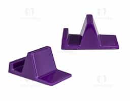 Assista a vídeos e participe de reuniões com mais praticidade, sem precisar segurar o celular. Feito em plástico resistente, esse suporte é a solução perfeita para quem precisa manter as mãos livres. Basta um apoio plano para utilizá-lo, tornando o dia a dia mais fácil.