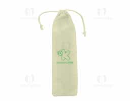 Estojo de algodão ideal para armazenar canudos reutilizáveis. Leve, resistente e ecológico, é perfeito para transportar seu canudo de forma higiênica e prática no dia a dia. Alternativa sustentável para quem busca reduzir o uso de plástico.