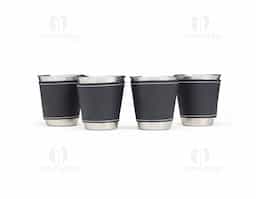 Para quem aprecia bons drinks na companhia dos amigos, este Kit Copo Inox 50ml com 4 peças é a escolha perfeita! Ideal para saborear doses pequenas, como tequila, shots ou outras bebidas de sua preferência. Os quatro copos têm acabamento em couro sintético, proporcionando um toque sofisticado e confortável ao segurar. Para completar, o kit inclui um case em couro sintético, permitindo armazená-los de forma empilhável, economizando espaço e tornando-o super portátil, perfeito para aquele evento inesperado, encontros ou momentos especiais com os amigos.