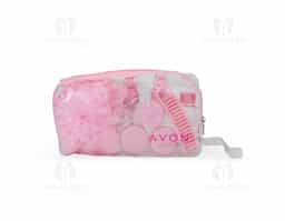 Este kit viagem oferece organização e praticidade em 10 peças essenciais para armazenar e aplicar produtos de higiene e beleza. Com frascos produzidos em PET, o kit contém 1 frasco spray de 60ml, 1 frasco com tampa rosqueável de 60ml, 1 frasco pump de 60ml com trava, 3 potinhos de 8ml, espátula, funil, escova de cabelo e pente 2 em 1 e uma esponja de nylon com alça, ideal para uso com sabonete líquido, deixando a pele mais suave e macia. Todas as peças vêm acomodadas em um estojo de PVC com alça, garantindo fácil transporte e um cuidado ideal para viagens ou eventos longe de casa.