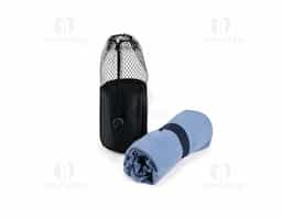 Toalha em poliéster, macia e com alta absorção, ideal para atividades físicas ao ar livre ou em academias. Possui alça de elástico para facilitar o uso e armazenamento, além de vir com saco de nylon para transporte prático após os exercícios.