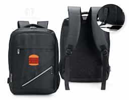 Leve tudo o que precisar para todos os lugares com esta mochila de 18 litros. Feita de couro sintético resistente à água, ela garante a proteção de tudo que há dentro da mochila contra chuva e respingos dágua. Além disso, ela possui dois bolsos na frente, um compartimento no meio que fica à frente da abertura principal e outro bolso lateral em rede para carregar garrafas ou guarda-chuvas. Por dentro, é possível guardar notebooks de até 15,6 polegadas e, em meio ao seu amplo espaço, há um extensor USB para fazer recargas com toda praticidade.