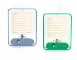 Climatizador portátil recarregável com 3 intensidades de ventilações e luzes led multicoloridas. Feito em plástico polipropileno, o climatizador pode ser utilizado exclusivamente como umidificador, ventilador ou ambas funções. Cabo tipo-C incluso.