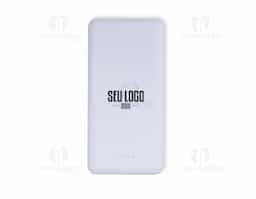 Não fique sem bateria nos momentos mais importantes do dia com o power bank de 10.000 mAh. Recarregue smartphones com toda a praticidade e rapidez utilizando uma de suas quatro entradas disponíveis: 2 portas USB, 1 porta Micro USB e outra USB-C. Com quatro luzes de LED para indicar a funcionalidade do carregador além de um botão lateral para fazer a ligação do dispositivo e iniciar a recarga. Sua entrada micro-USB 5V=2.1A e saída USB 5V=2.1A permitem aproveitamento de alto desempenho para um dia a dia tranquilo e livre de preocupações com a bateria do smartphone acabar na hora mais crucial. Não acompanha cabo USB.
