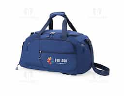 Esta é uma bolsa esportiva que traz a combinação de versatilidade e praticidade em um design destacado. Feita em Oxford resistente à água e com capacidade de 42 litros, ela conta com espaço de sobra para armazenar trajes e equipamentos esportivos graças aos seus 4 compartimentos principais amplos, incluindo um bolso lateral mais espaçoso para carregar objetos à parte de outros itens, como calçados ou roupas molhadas. Além disso, a bolsa pode ser transportada de três formas diferentes: pela horizontal e com as mãos através do par de alças reforçadas com uma liga com fechamento em velcro para junção, também pela horizontal, com os ombros, adicionando a alça transversal removível ou ainda na vertical ao montar as alças para as costas localizadas na parte traseira, transformando-a em uma mochila convencional, com o bolso amplo da lateral ocupando o papel de abertura principal.