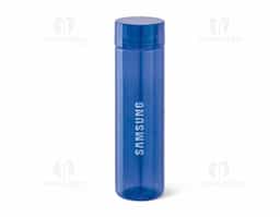 Squeeze fabricado em Tritan, material premium livre de BPA, conhecido por sua alta resistência, transparência e durabilidade. Com capacidade de até 790 mL, é ideal para hidratação durante atividades físicas, no trabalho ou no dia a dia. Produto moderno, leve e reutilizável.