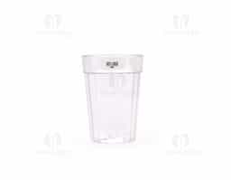 Copo em plástico PS Cristal transparente, com capacidade de 190 ml. Seu design prático o torna ideal para diversas ocasiões, como café, água, suco, refrigerante ou bebidas em momentos de lazer, sendo uma opção versátil para uso doméstico ou profissional.