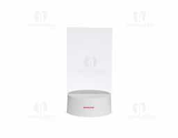 Luminária de LED com tela acrílica 3D ideal para deixar recados, lembretes ou desenhos. Conecta-se via cabo USB integrado à base plástica e acompanha caneta com apagador. Une iluminação e funcionalidade, tornando o ambiente mais aconchegante e interativo.