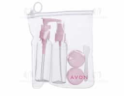O ChatGPT disse: Kit viagem com 5 peças em estojo ziplock: frasco de 70 ml com tampa spray, frasco de 70 ml com tampa pump, dois potes de 10 ml com tampa rosqueável e mini espátula fosca. Frascos em plástico e estojo em PVC com puxador.