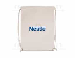 Sacola/mochila produzida em algodão 145g/m², material leve, resistente e sustentável. Possui alças ajustáveis que permitem uso tanto como sacola quanto como mochila, oferecendo praticidade no dia a dia. Ideal para eventos, feiras, ações promocionais ou uso pessoal, com excelente área para personalização da sua marca.