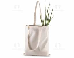 Sacola em algodão cru 140g/m², resistente, leve e sustentável. Ideal para o dia a dia, compras, eventos, feiras e ações promocionais. Possui excelente área para personalização, sendo uma opção ecológica que valoriza sua marca e contribui para a preservação do meio ambiente. Prática e versátil para diversas ocasiões.