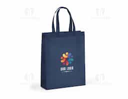 Sacola em non-woven 80g/m², termo-selada, resistente e leve. Possui alças de 50 cm que proporcionam conforto no transporte e base lateral para maior capacidade (320 x 380 x 90 mm). Ideal para eventos, feiras, brindes e ações promocionais. Sustentável e reutilizável, conta com excelente área para personalização da sua marca.