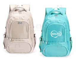 Espaço, conforto e praticidade reunidos em uma só mochila de poliéster impermeável. Com sua capacidade de até 17 litros, seu compartimento interno traz um pequeno bolso com zíper e uma divisória acolchoada, ideal para guardar notebooks de até 15,6 polegadas. Além disso, a mochila conta com três bolsos externos em tamanhos diferentes e mais dois bolsos laterais em tela com regulagem. As alças de costas e de mão possuem revestimento espumado.