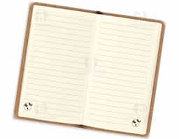 Caderno de bolso de capa dura em folha de bambu e cortiça. Contém 160 páginas, em papel 100% reciclado, pautadas cor de marfim, fita separadora, suporte para esferográfica (não inclusa) e elástico para fecho do caderno.
