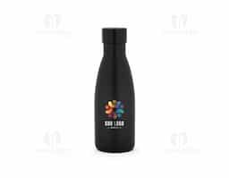 Garrafa térmica com capacidade de até 400 mL, fabricada em aço inox 90% reciclado. Possui parede dupla com isolamento a vácuo e acabamento fosco. A tampa de rosca é à prova de vazamentos, garantindo segurança no transporte de bebidas quentes ou frias.