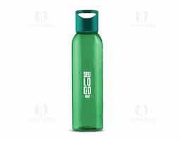 Garrafa produzida em plástico livre de BPA, segura para o uso diário e ideal para acompanhar a rotina de hidratação. Possui capacidade máxima de 700 ml, com marcação de volume impressa até 650 ml, facilitando o controle da ingestão de líquidos. Conta com tampa rosqueável e alça fixa, que garante praticidade no transporte. Um brinde corporativo funcional, leve e versátil, perfeito para ações promocionais e uso contínuo.