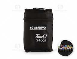 Kit com 24 canetas marcadoras feitas em plástico com pontas duplas: uma fina e outra chanfrada grossa. Acompanham bolsa com alça e fechamento em zíper para transporte.
